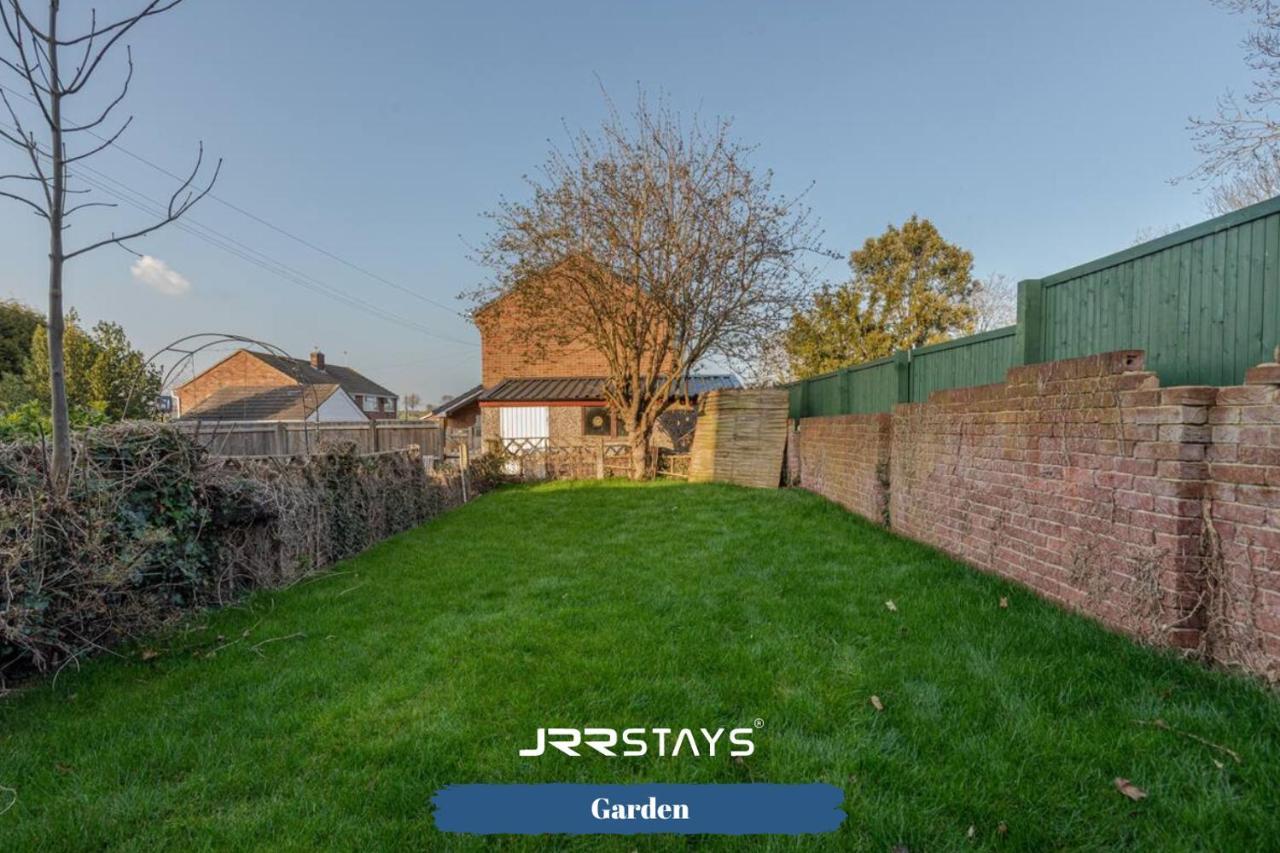 Burton On Trent - 3 Bedroom, Sleep 7, Wi-Fi - Jrr Stays Exterior foto